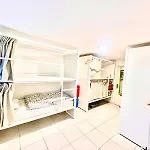 Swissporto Guest House Hostel *