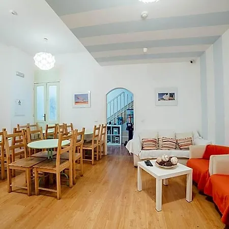 Hostel Swissporto Guest House *