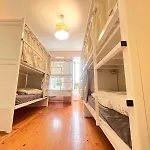 Swissporto Hostal Oporto